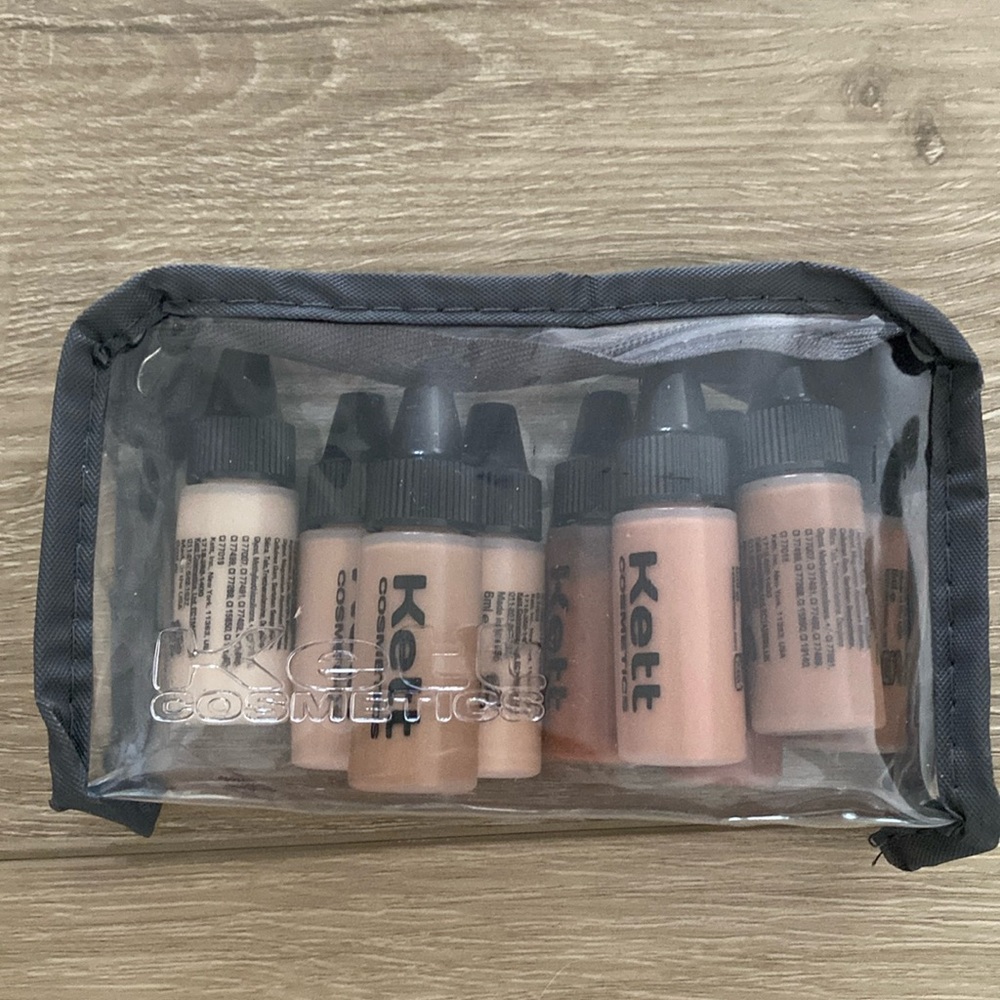Kett Cosmetics Hydro Foundation Set